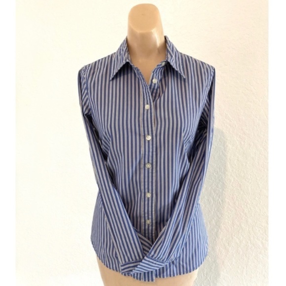 🔥 Navy button down shirt - Picture 7 of 7